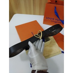 Cinturón de Lujo Exclusivo - Modelo 642