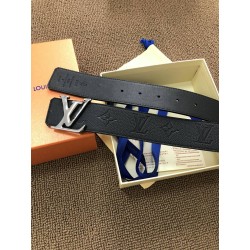 Cinturón de Lujo Exclusivo - Modelo 748