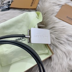Cinturón Burberry Exclusivo - Modelo 823