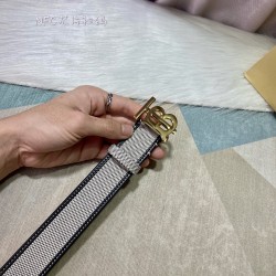 Cinturón Burberry Exclusivo - Modelo 1145